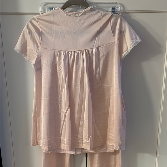 Vintage nylon pale peach pajama set, black slip and cream slip size S - Picture 11 of 13